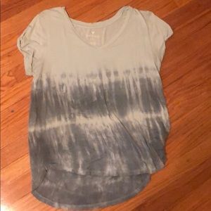 American Eagle size M tee